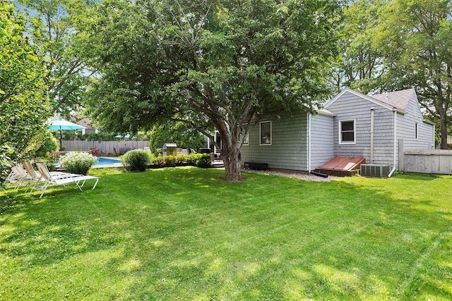 40 Maidstone Ave, East Hampton, NY 11937 - view of yard with central AC