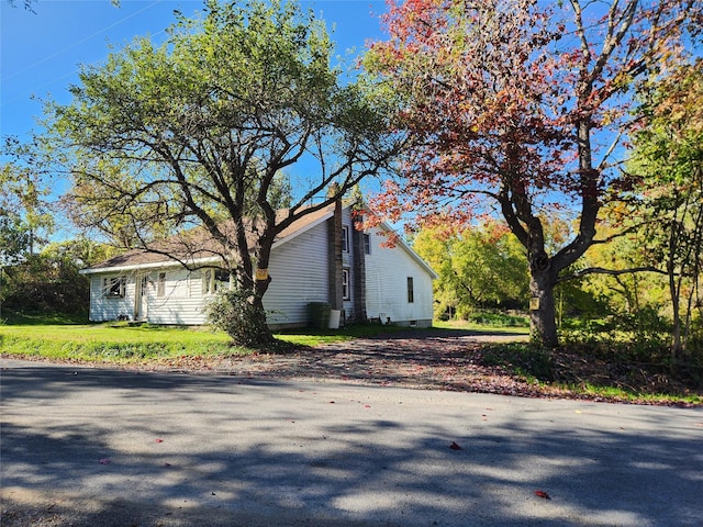 111 Klemme Rd, Root, NY 12166 - view of side of home