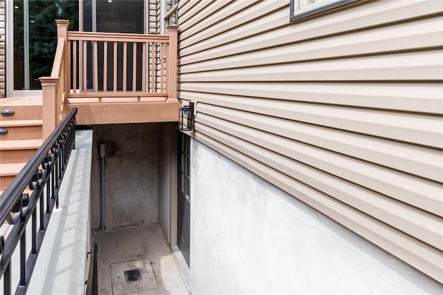 22 Commonwealth Ave, Massapequa, NY 11758 - view of staircase