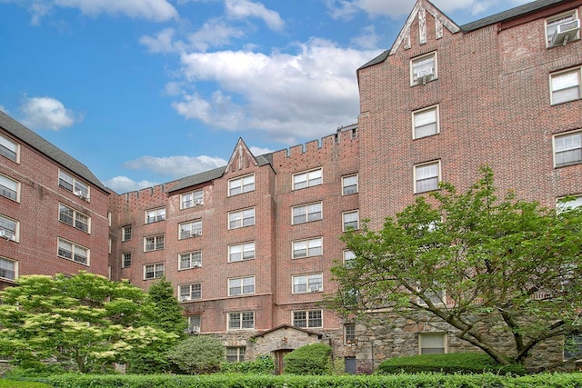 151 Centre Ave Unit 5D, New Rochelle, NY 10805 - view of apartment building / complex