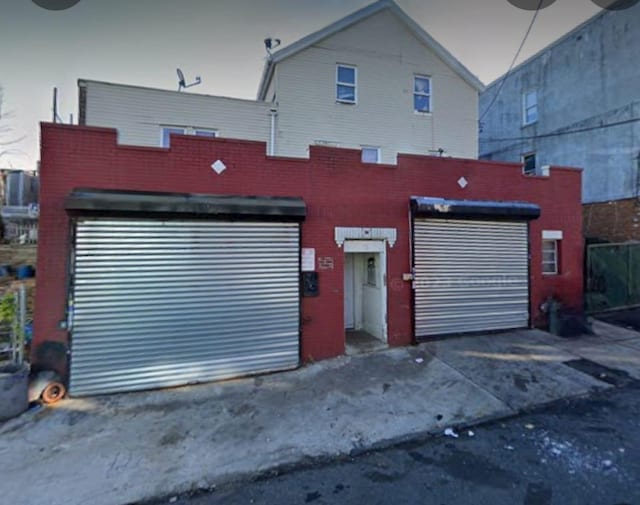 132 Oak St, Yonkers, NY 10701 - view of property with brick siding