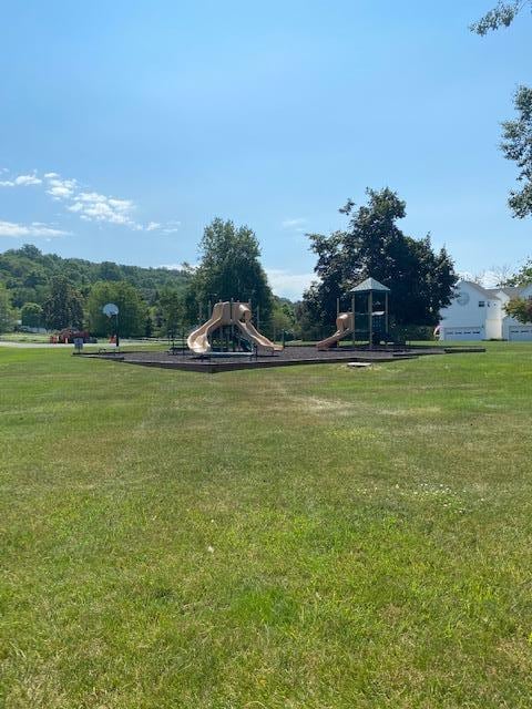 44 Vanderburgh Rd, Poughquag, NY 12570 - view of grassy yard