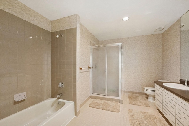 15 Augusta Ln, Manhasset, NY 11030 - full bath featuring tile patterned floors and vanity