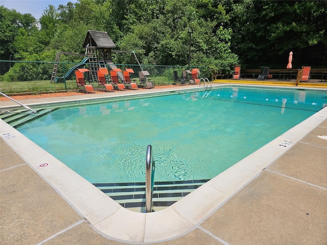 3300 Baker Unit 11, Mohegan Lake, NY 10547 - view of community pool