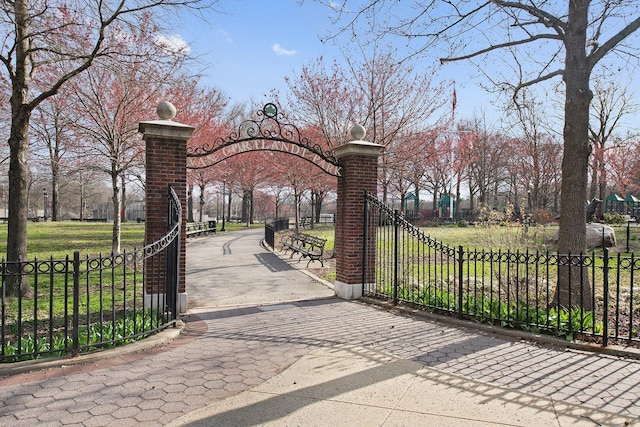 180 Van Cortlandt Park S Unit 4C, Bronx, NY 10463 - view of gate