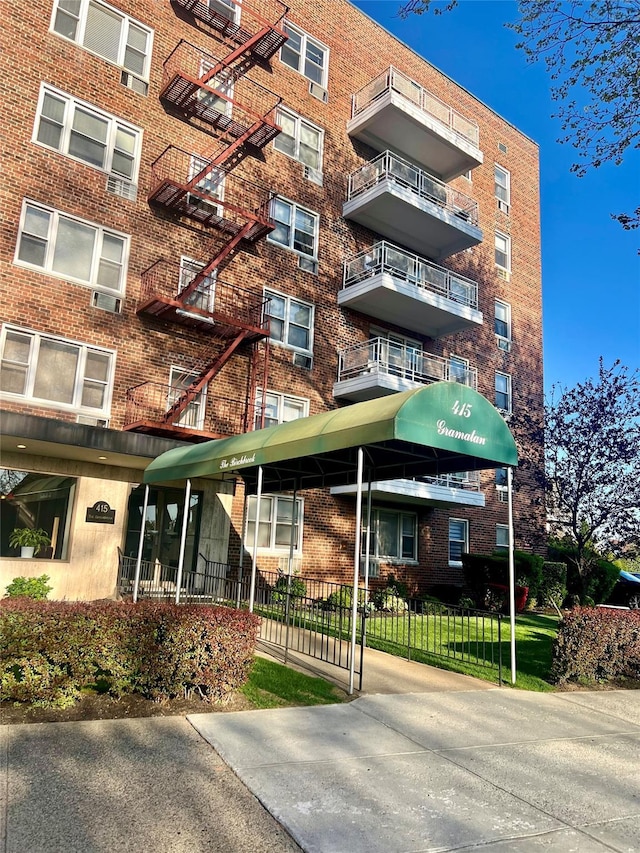 415 Gramatan Ave Unit 5D, Mount Vernon, NY 10552 - view of apartment building / complex