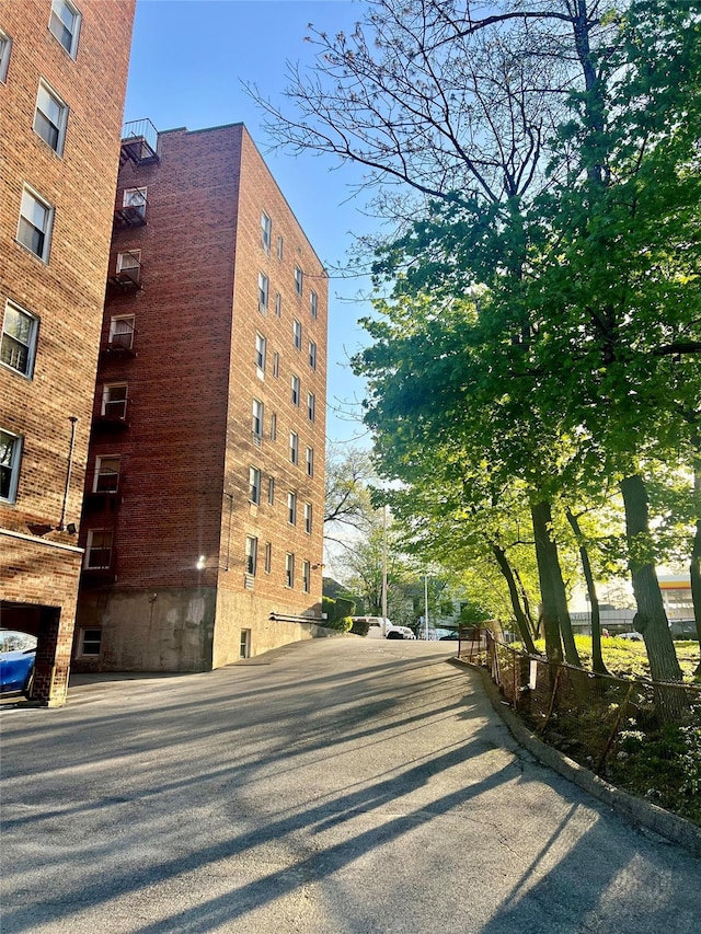 415 Gramatan Ave Unit 5D, Mount Vernon, NY 10552 - view of apartment building / complex