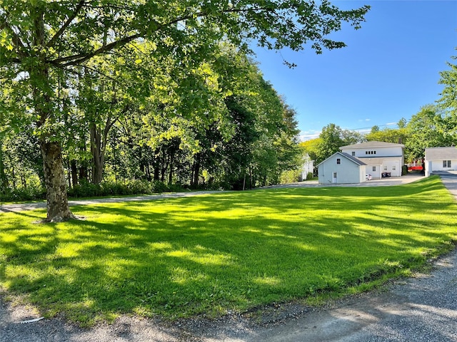 Reservoir Dr, Millbrook, NY 12545