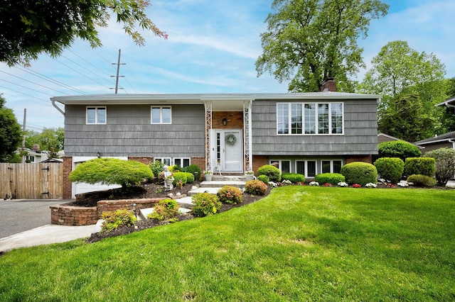 1 Glen Ln, Glenwood Landing, NY 11547 - photo 1