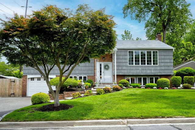 1 Glen Ln, Glenwood Landing, NY 11547 - photo 2