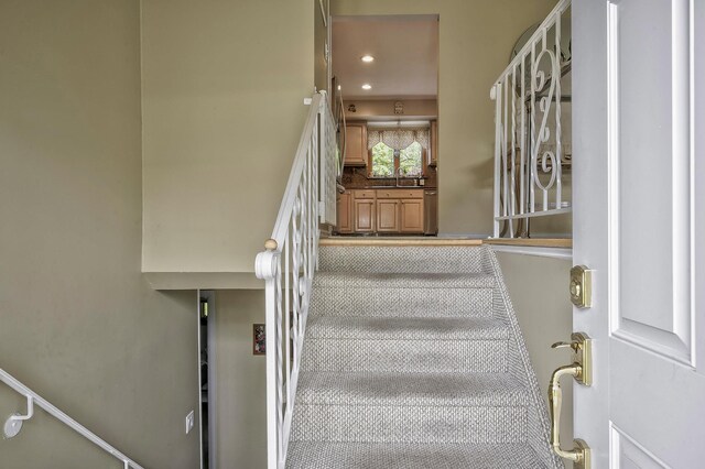 1 Glen Ln, Glenwood Landing, NY 11547 - photo 6