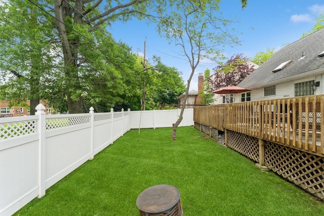 18 Hawthorne Ln, Valley Stream, NY 11581 - view of yard featuring a wooden deck