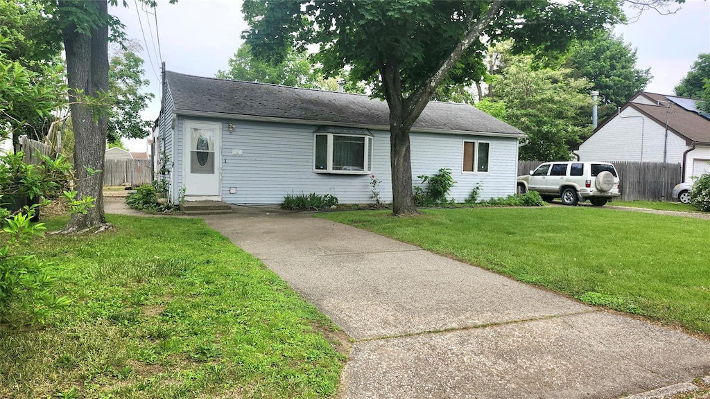 27 Ash St, Central Islip, NY 11722 - photo 1