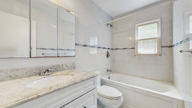 29 Melanie Ln, Syosset, NY 11791 - bathroom with toilet, vanity, shower / tub combination, and tile walls