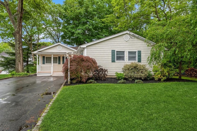 24 Victory St, Ronkonkoma, NY 11779 - photo 2