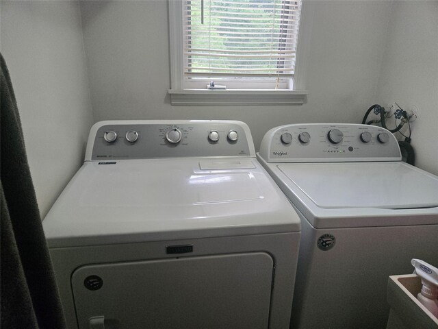 608 Vassar Rd, Poughkeepsie, NY 12603 - photo 16