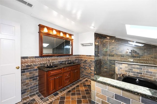 3 The Cir, Great Neck, NY 11020