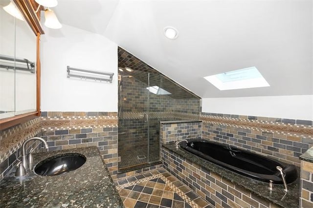 3 The Cir, Great Neck, NY 11020