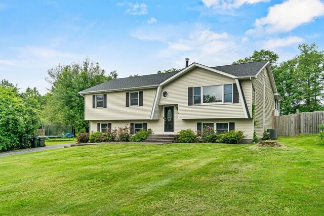 491 Toleman Rd, Rock Tavern, NY 12575 - bi-level home with a trampoline and central AC