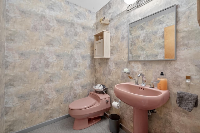 109 Sleight Plass Rd, Poughkeepsie, NY 12603 - bathroom with toilet and baseboards