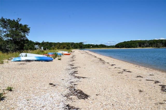 370 Pheasant Pl, Greenport, NY 11944 - water view