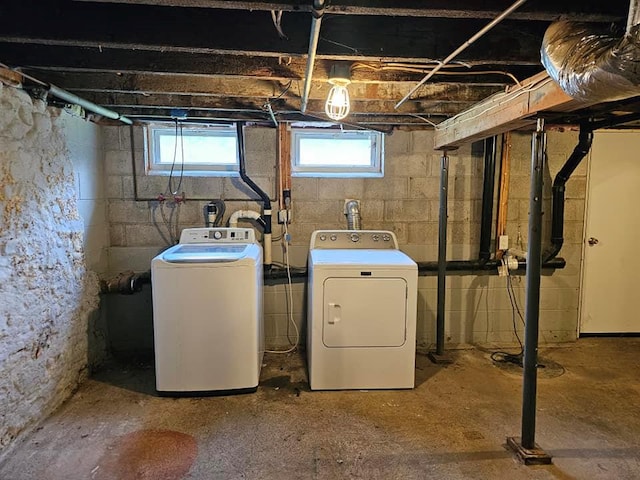 3 Fall St, Port Jervis, NY 12771 - laundry area with independent washer and dryer