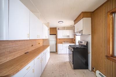 8140 268th St, Glen Oaks, NY 11004 - photo 11