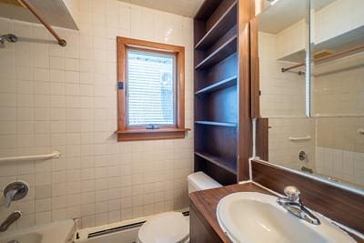 8140 268th St, Glen Oaks, NY 11004 - photo 14