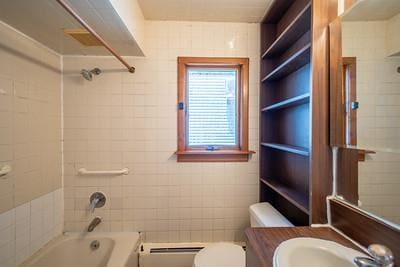 8140 268th St, Glen Oaks, NY 11004 - photo 15