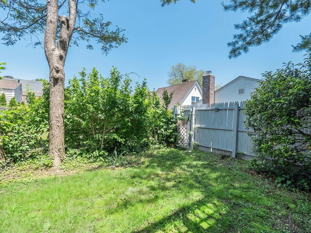 14 Marwood Rd S, Port Washington, NY 11050 - view of yard