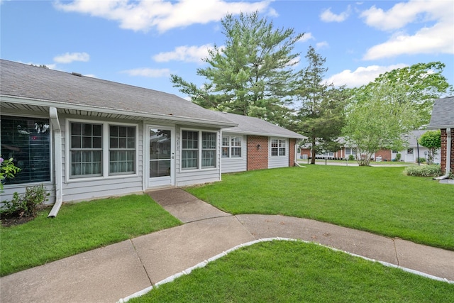 28 Trent Ct Unit B, Ridge, NY 11961 - view of green lawn