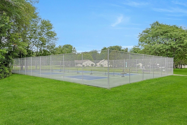 165 Carriage Ct Unit H, Yorktown Heights, NY 10598 - view of tennis court