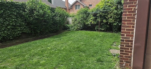 16023 28th Ave, Flushing, NY 11358 - view of green lawn