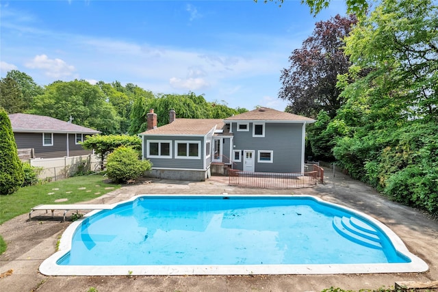 27 Meadowfield Ln, Glen Cove, NY 11542 - view of swimming pool featuring a deck and a diving board