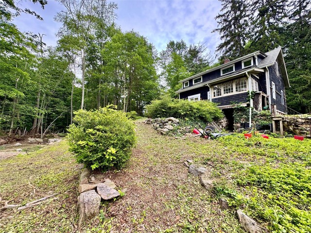 210A Seven Bridges Rd, Mount Kisco, NY 10549 - view of yard