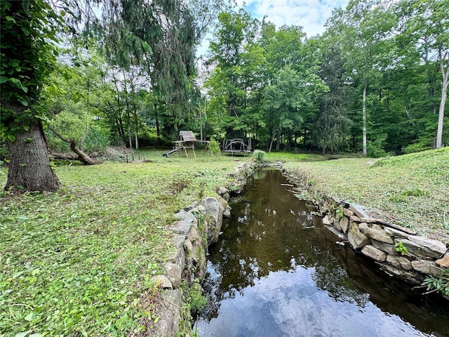 210A Seven Bridges Rd, Mount Kisco, NY 10549 - view of yard