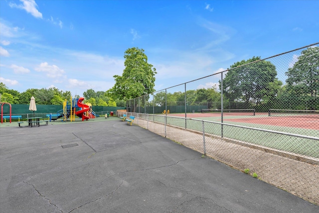 23-45 Bell Blvd Unit 4K, Bayside, NY 11360 - view of tennis court