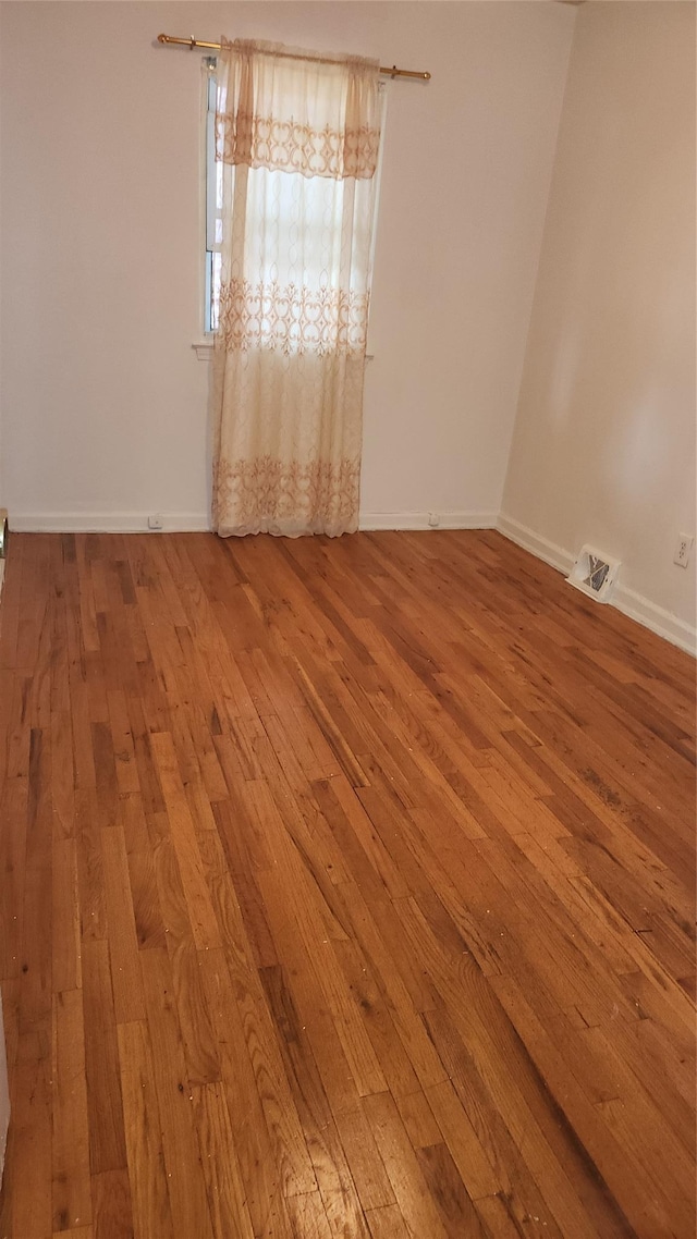 904 E 218th St, Bronx, NY 10469 - photo 12