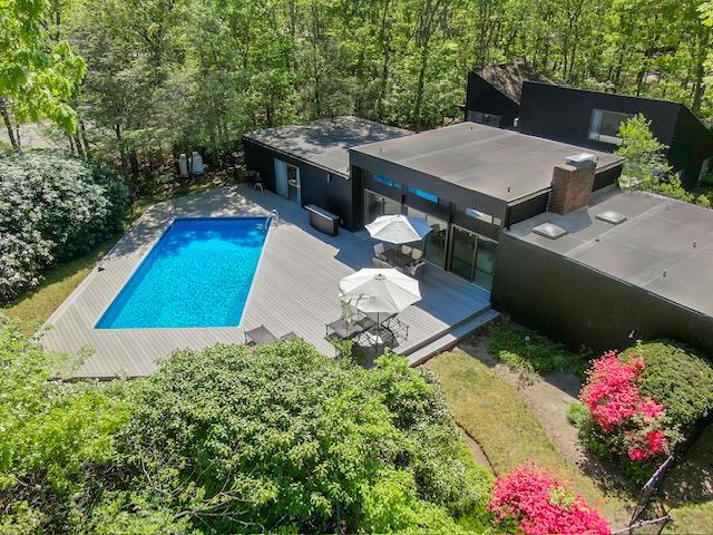 24 N Quarter Rd, Westhampton, NY 11977 - photo 1