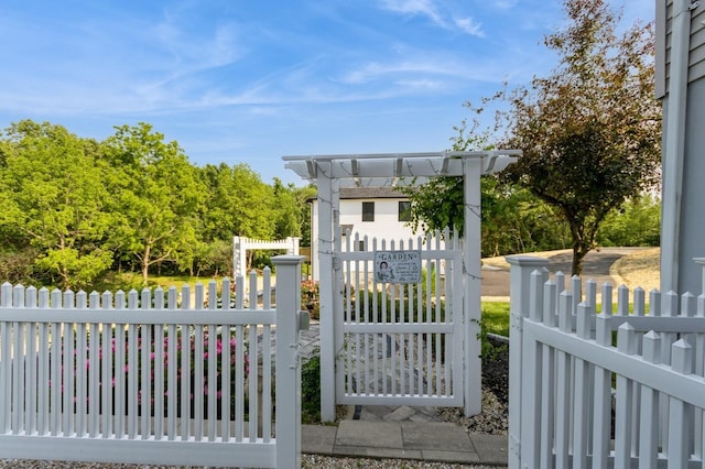 61 Sherwood Hts, Wappingers Falls, NY 12590 - view of gate