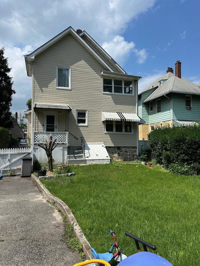 12 Ferdinand Pl, New Rochelle, NY 10801 - view of back of house