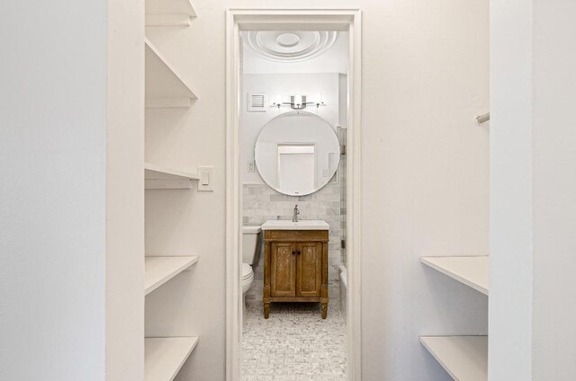 36 Hamilton Ave Unit 6S, Staten Island, NY 10301 - bathroom with toilet and vanity