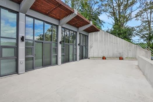 356 Bruyn Tpke, Wallkill, NY 12589 - view of patio / terrace