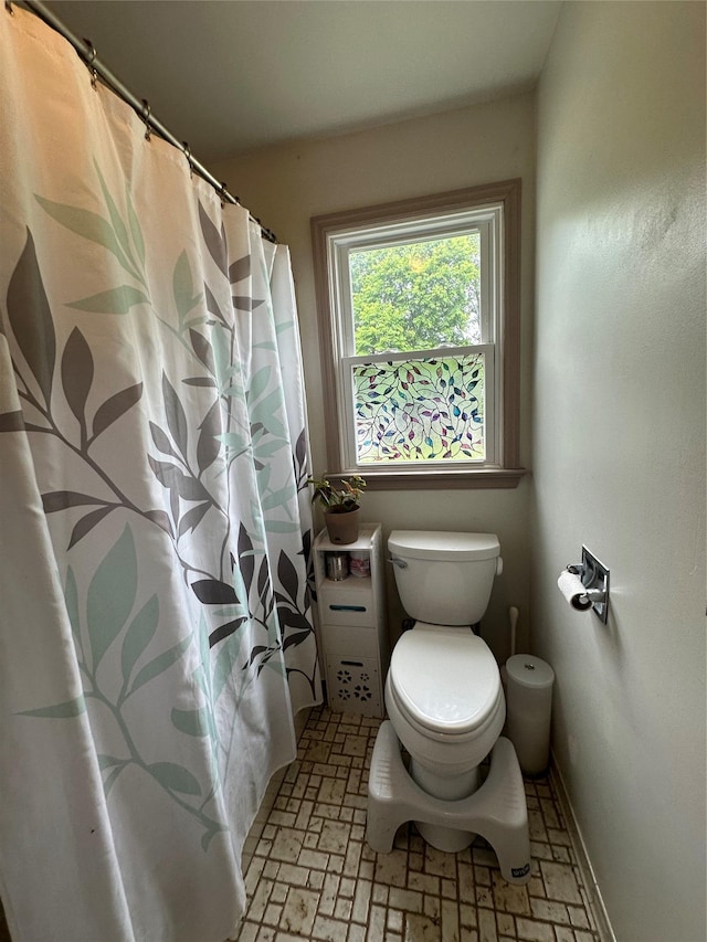 8 Spratt Ave, Poughkeepsie, NY 12603 - full bathroom with toilet and a shower with curtain