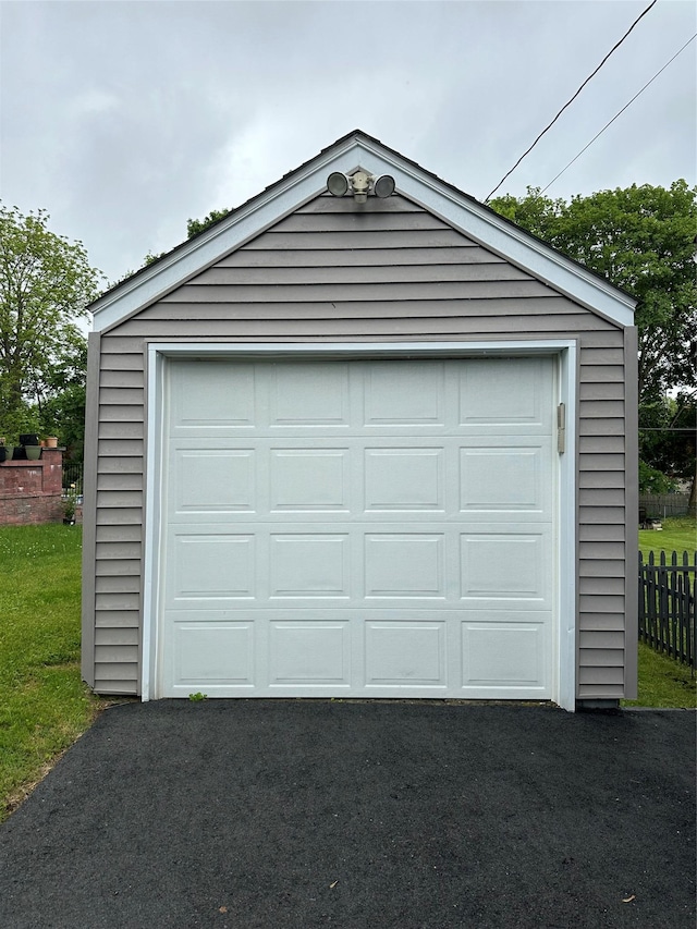 8 Spratt Ave, Poughkeepsie, NY 12603 - garage featuring driveway