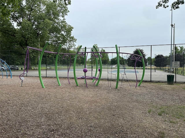 8 Spratt Ave, Poughkeepsie, NY 12603 - view of community play area