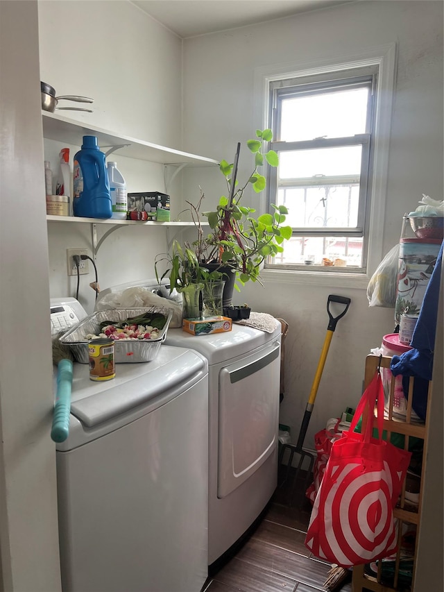 10318 115th St, Richmond Hill S, NY 11419 - washroom featuring washer and dryer and dark wood-style flooring
