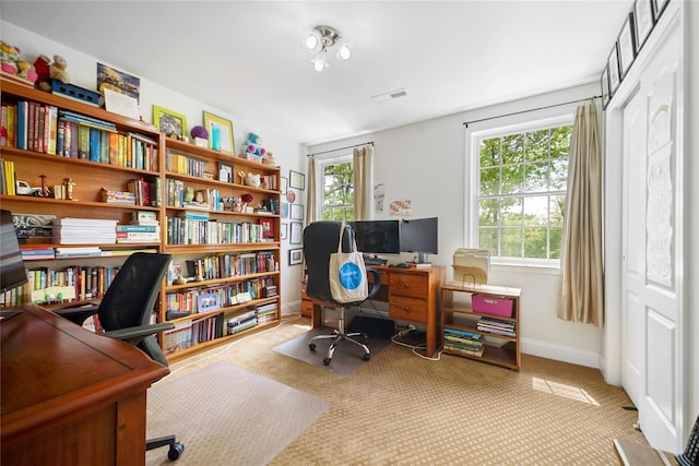 27 Sommerset Dr, Poughkeepsie, NY 12603 - carpeted office with baseboards