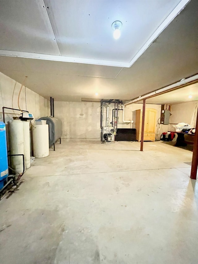 496 Minisink Tpke, Port Jervis, NY 12771 - unfinished below grade area featuring oil tank