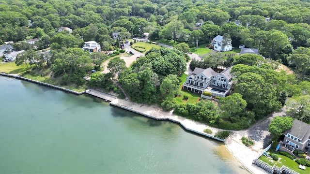 4 Bay View Dr W, Hampton Bays, NY 11946 - bird's eye view of a nearby body of water